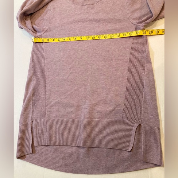 Duluth Trading Co EUC Size Medium Wash-a-Wool Merino Tunic Sweater in Lavender - Picture 7 of 8